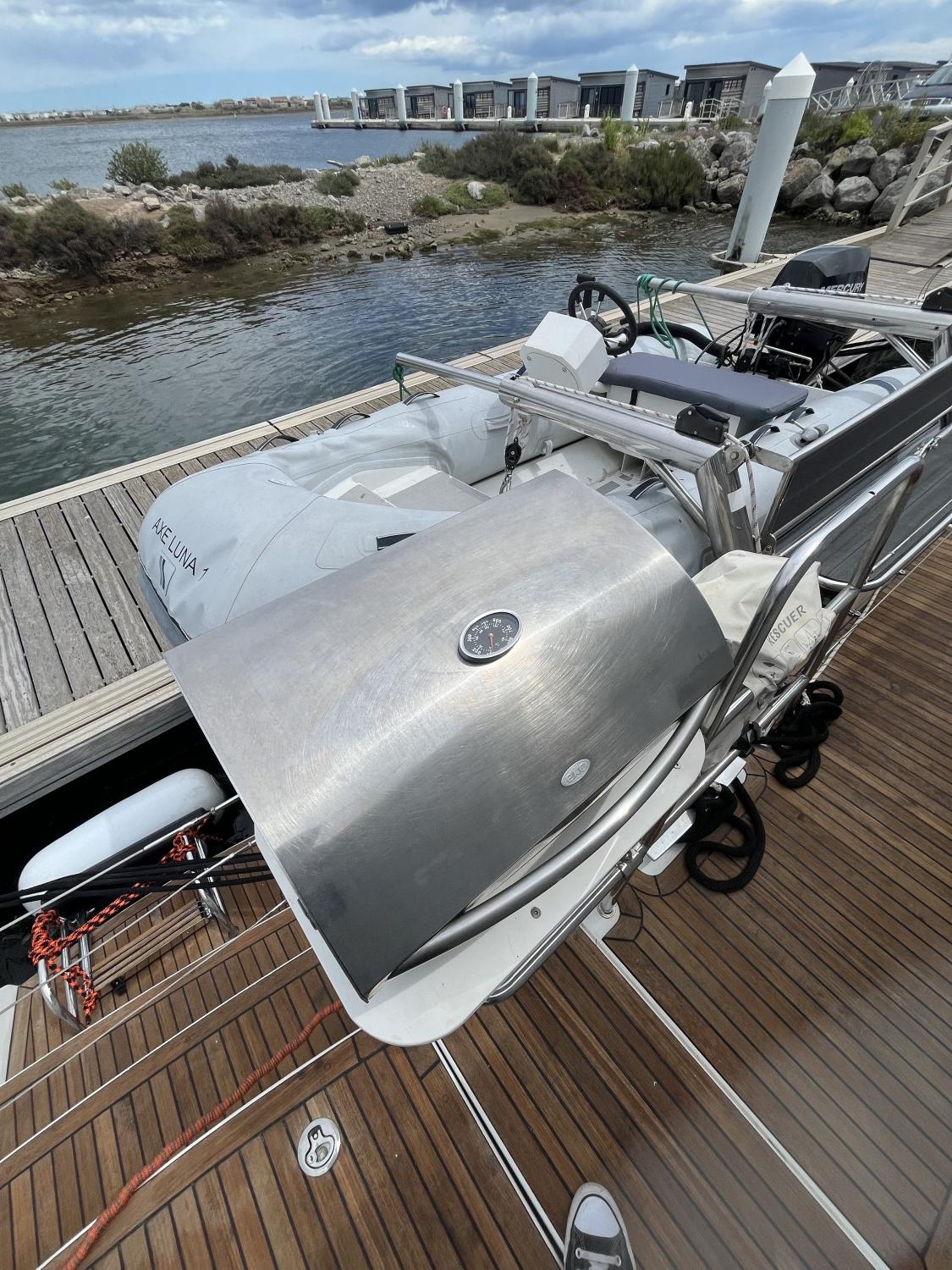 slider 80 Lagoon  450 Sport Top